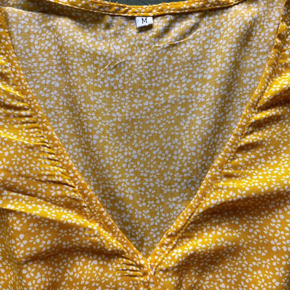 ❣️SOLD❣️ Yellow Floral Sun Dress - Picture 2 of 9